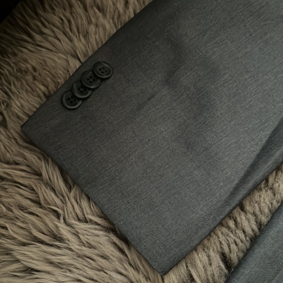 Kenneth Cole suit jacket - Picture 6 of 10